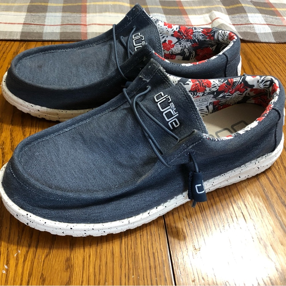Mens Size 11 Hey Dudes
